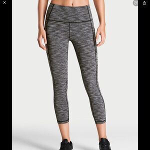 Victoria’s Secret Knockout Hi Rise Gray Space Dye 7/8 Legging XS